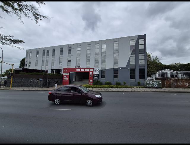 413M² OFFICE TO LET IN CRAIGHALL